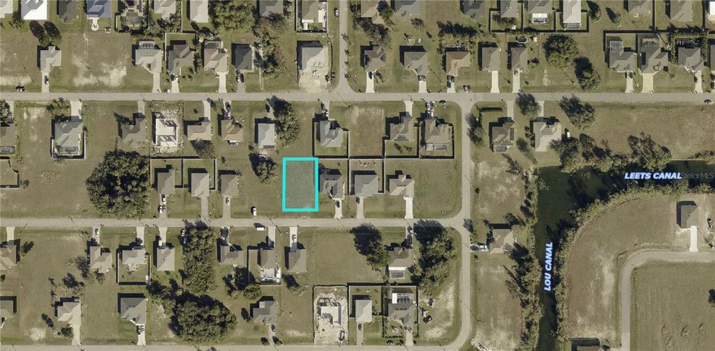 Photo of 1439 NE 33rd Terrace, Cape Coral, FL 33909 (MLS # A4672718)