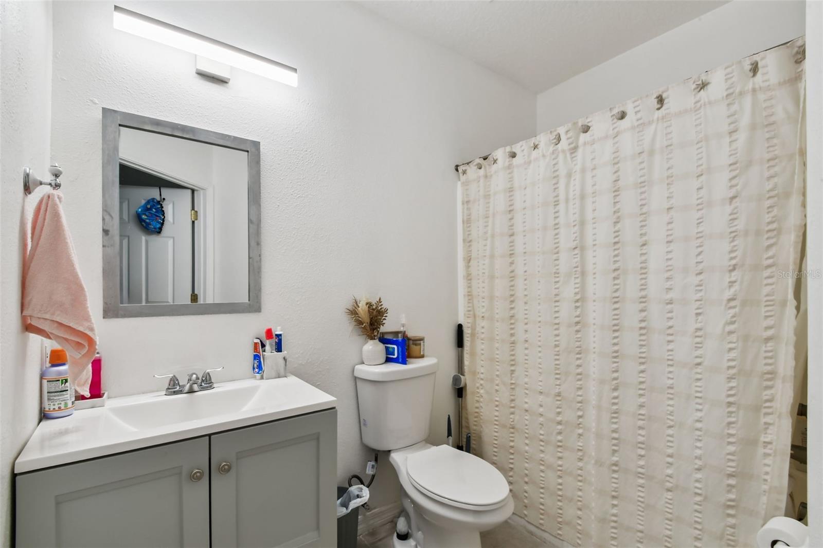 VILLAGES OF BLOOMINGDALE CONDO - Residential