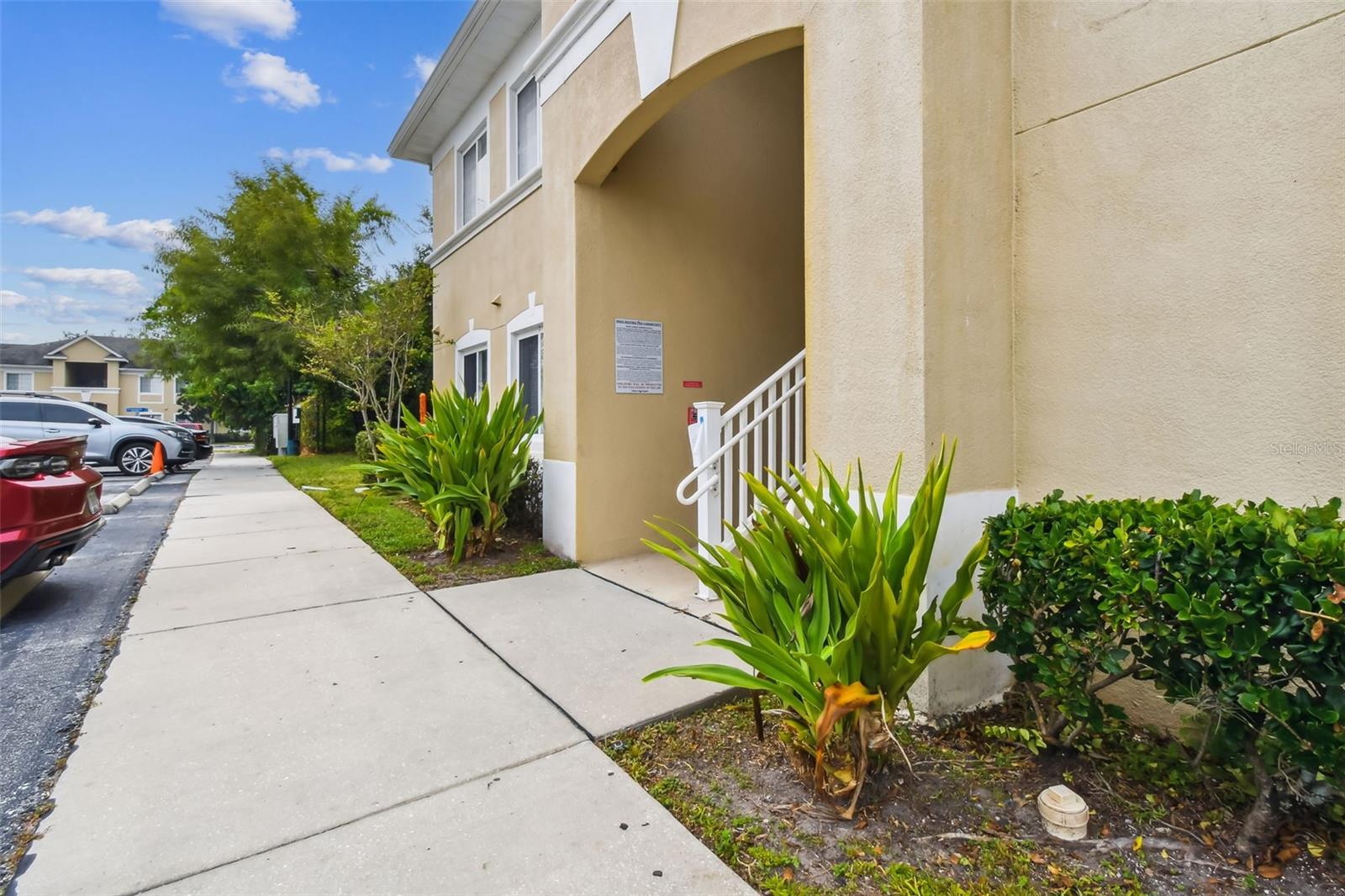 VILLAGES OF BLOOMINGDALE CONDO - Residential