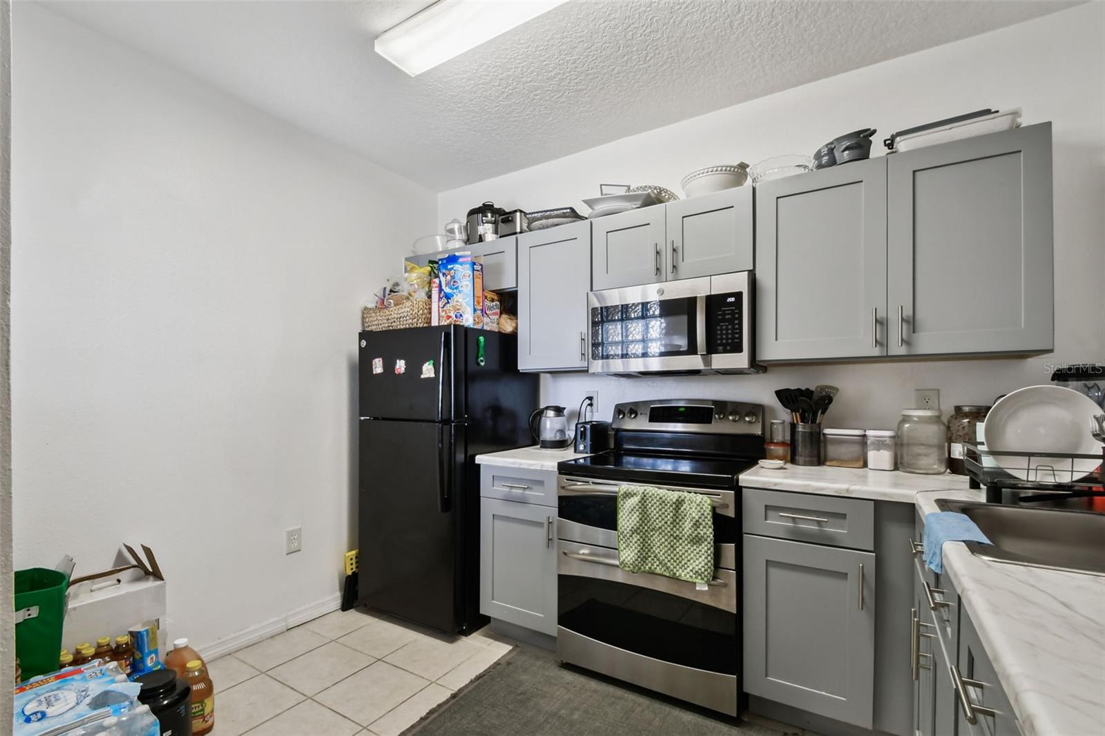 VILLAGES OF BLOOMINGDALE CONDO - Residential