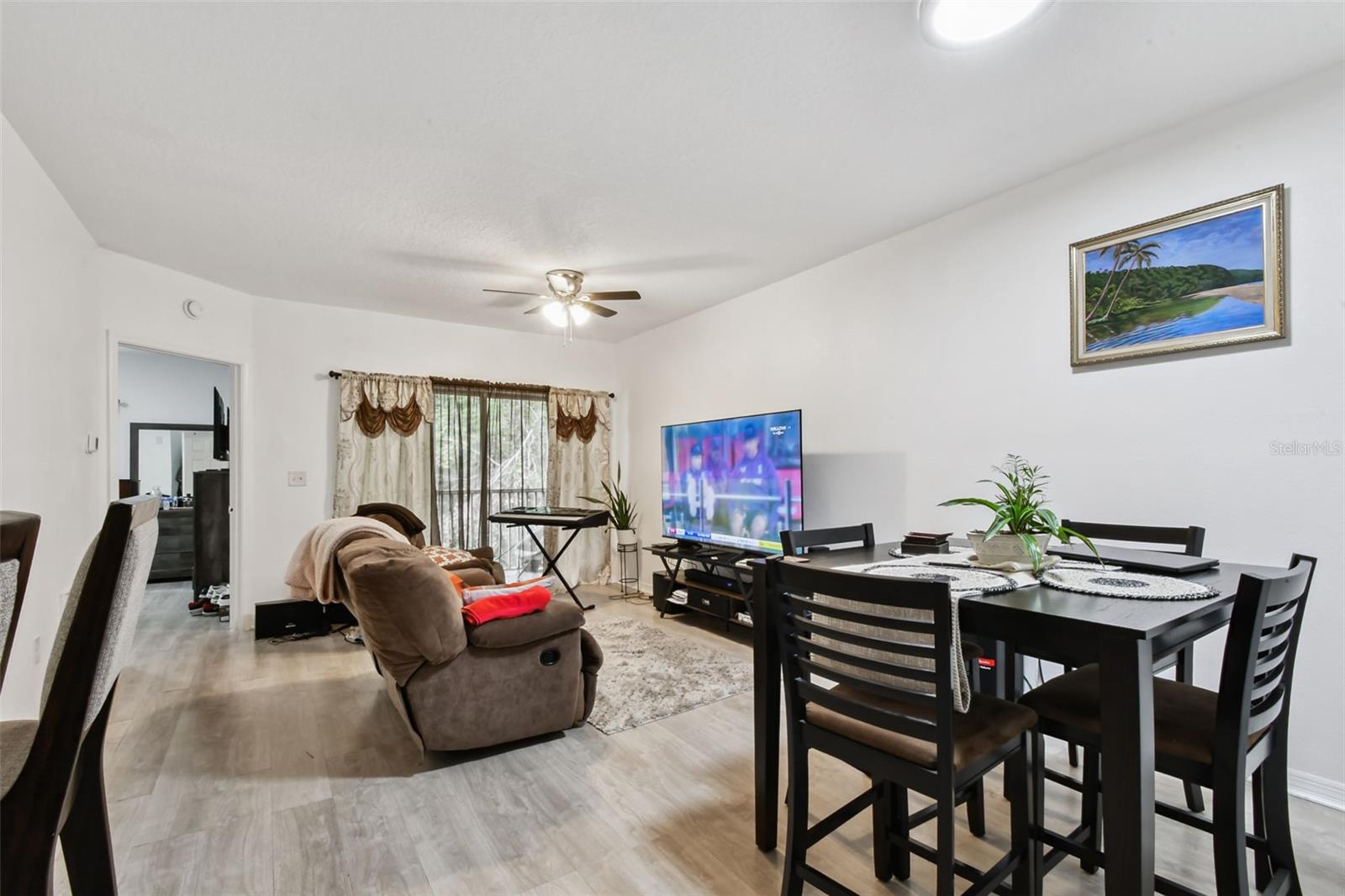 VILLAGES OF BLOOMINGDALE CONDO - Residential