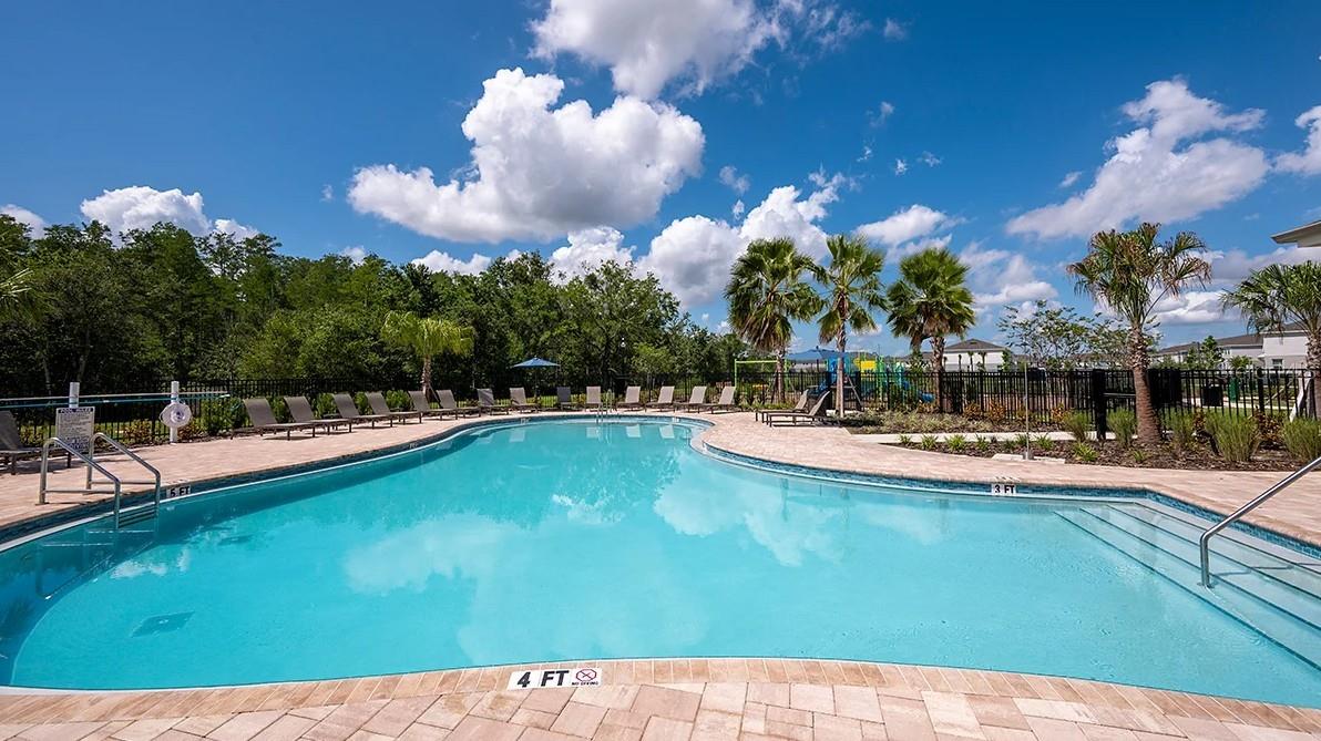 THE TOWNS AT FIRETHORN - Residential