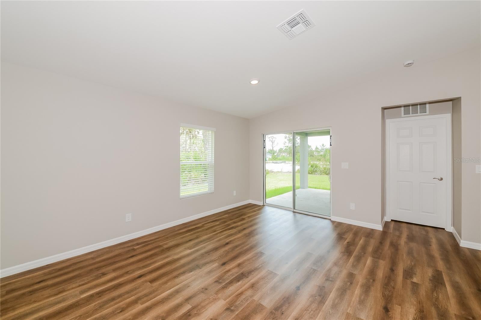 12114 VAN LOON AVENUE