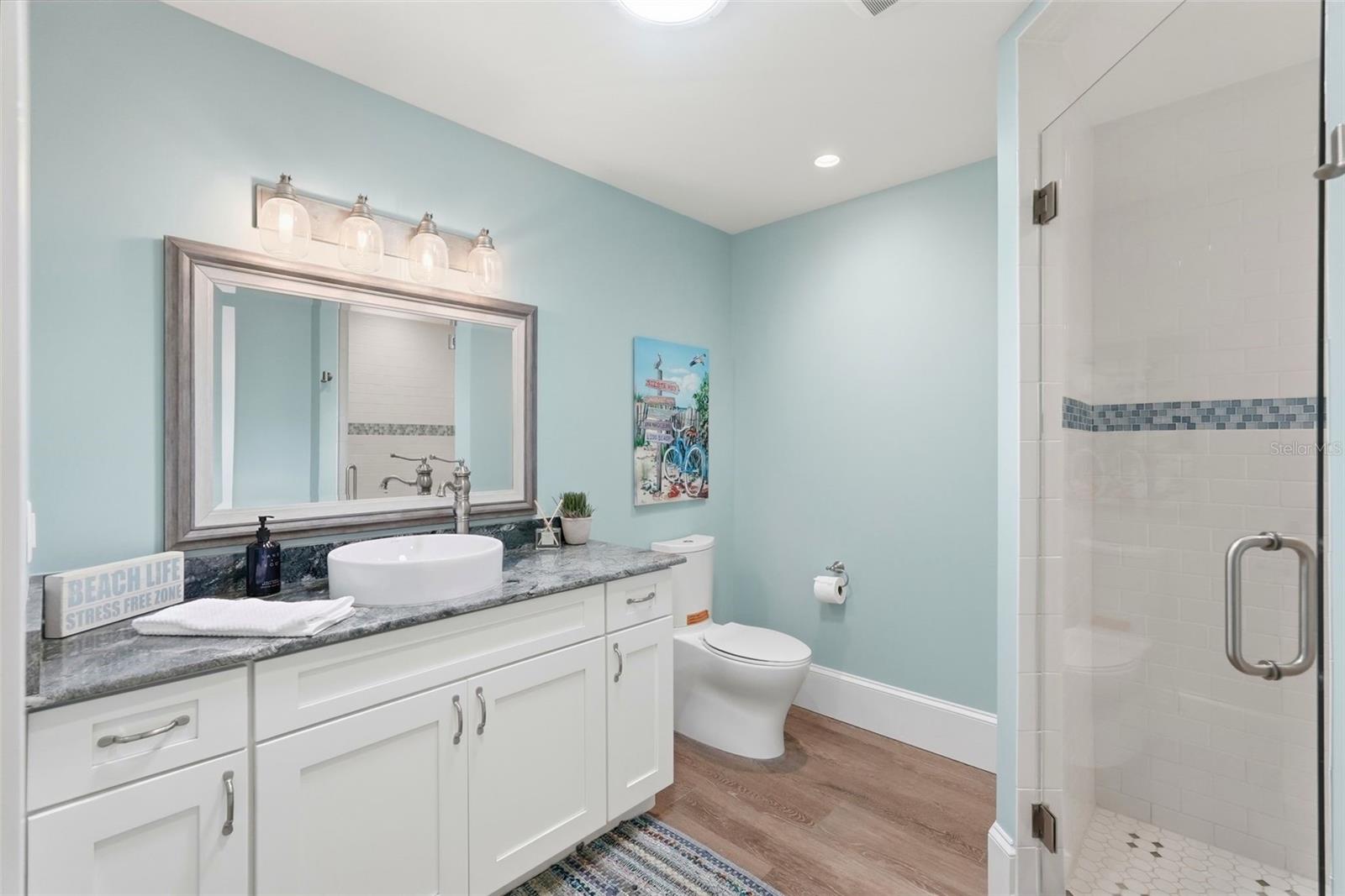 HOLMES BEACH 34TH UNIT - Residential