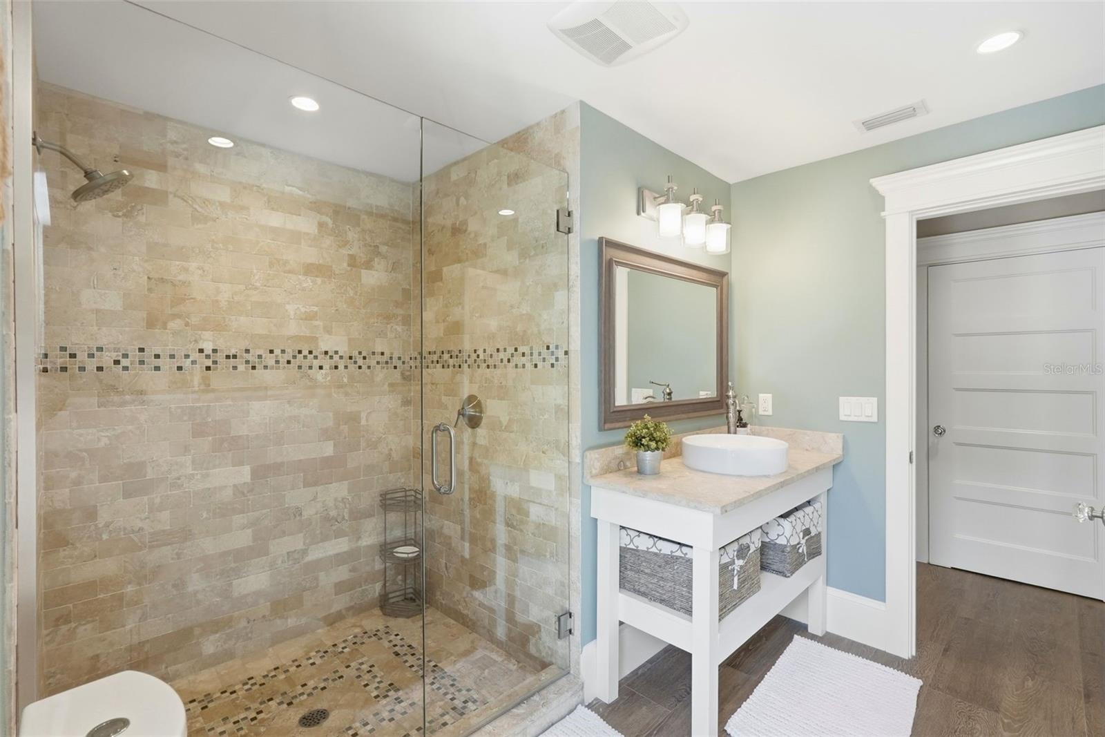 HOLMES BEACH 34TH UNIT - Residential