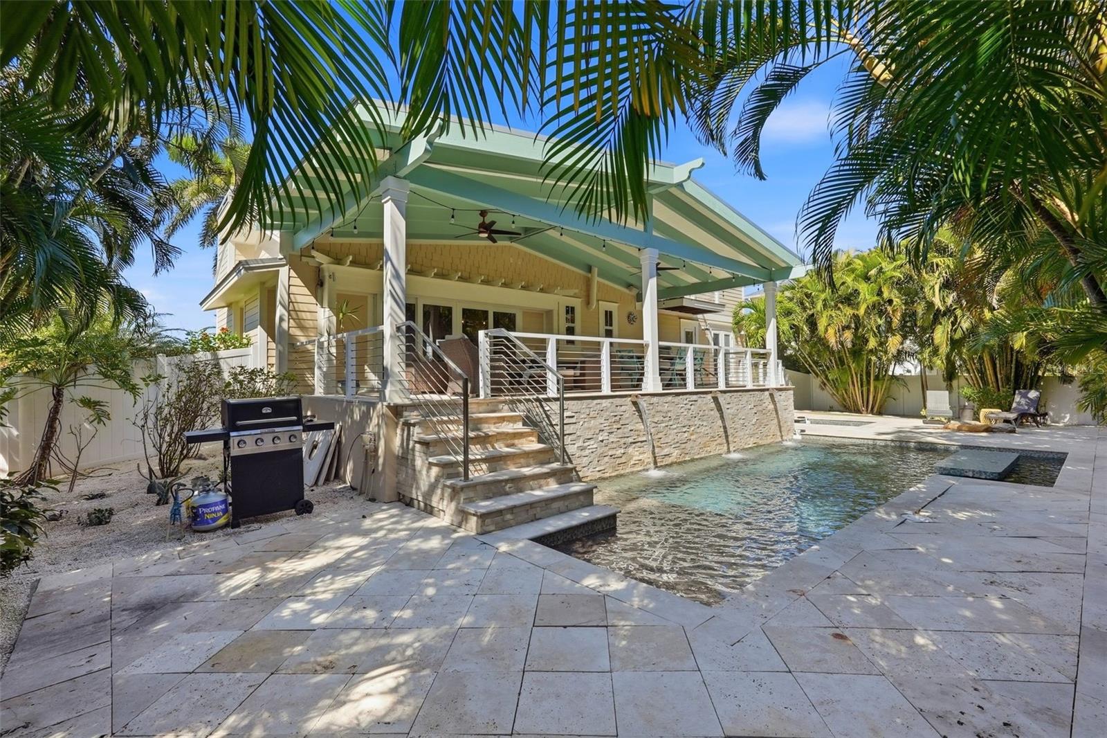 HOLMES BEACH 34TH UNIT - Residential