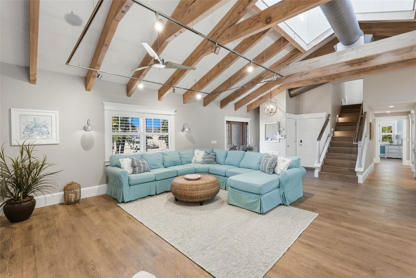 HOLMES BEACH 34TH UNIT - Residential