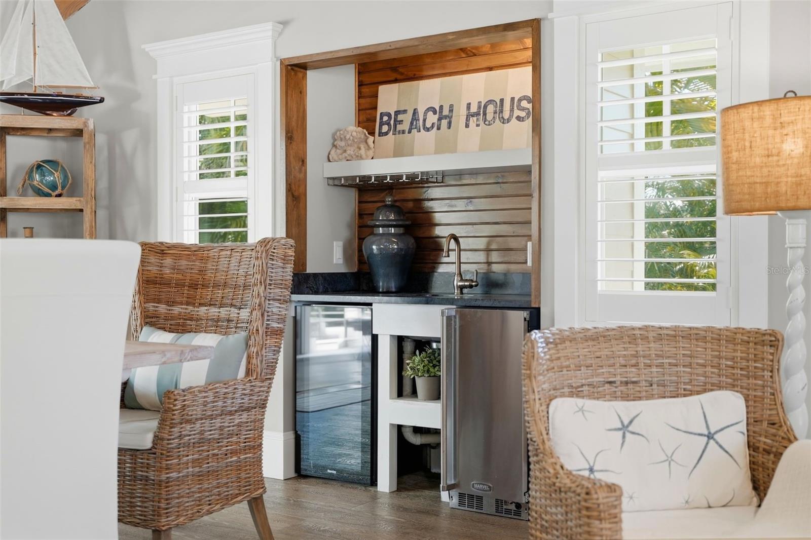 HOLMES BEACH 34TH UNIT - Residential