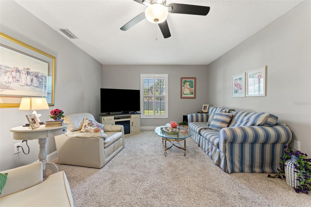 Photo of 3004 Vivienda Drive, Bradenton, FL 34207 (MLS # A4709619)
