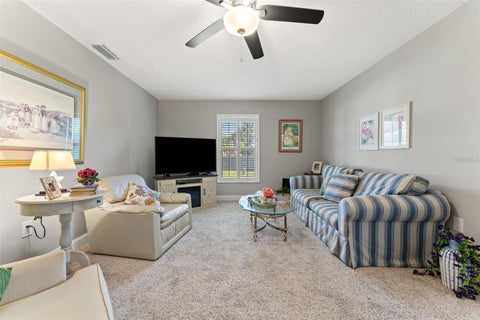 3004 Vivienda Drive, Bradenton, FL 34207