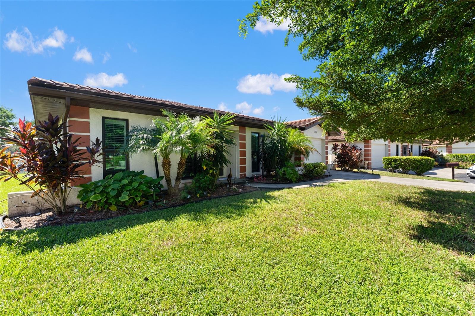 3004 Vivienda Drive, Bradenton