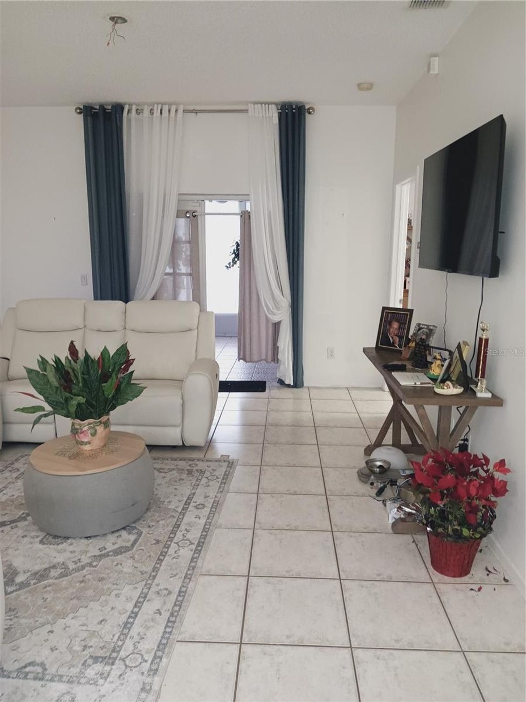 Photo of 14576 Laguna Beach Circle, Orlando, FL 32824 (MLS # O6370706)