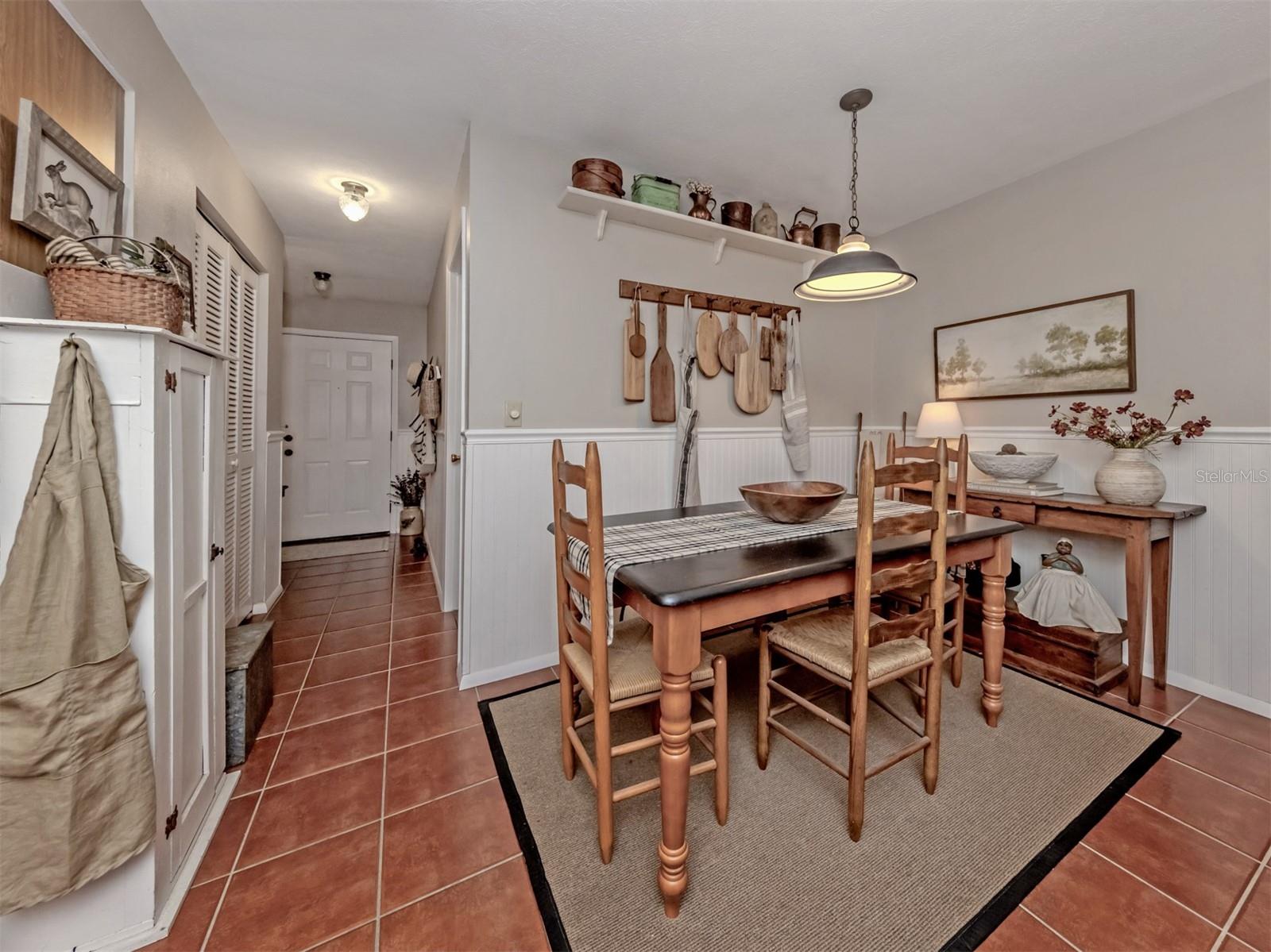 SOUTH VENICE - Residential