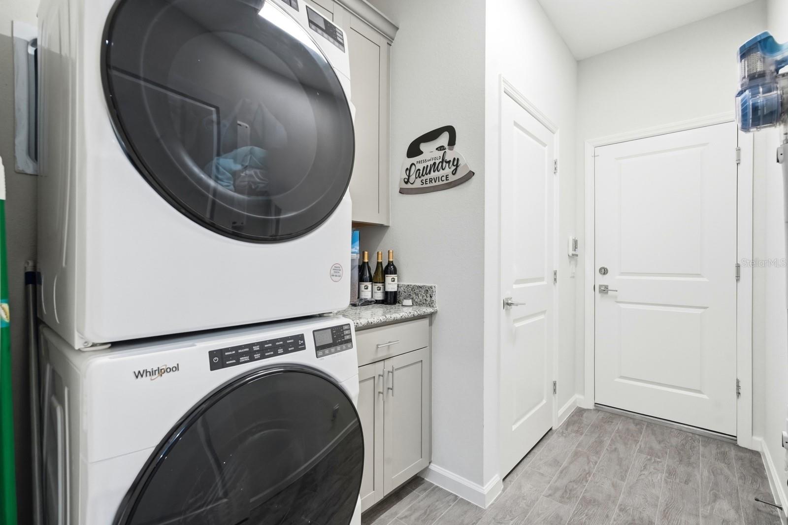 LATITUDE/DAYTONA BEACH CLOAR - Residential