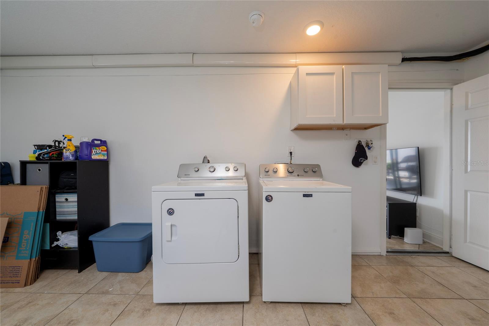 SURREY RIDGE - Residential