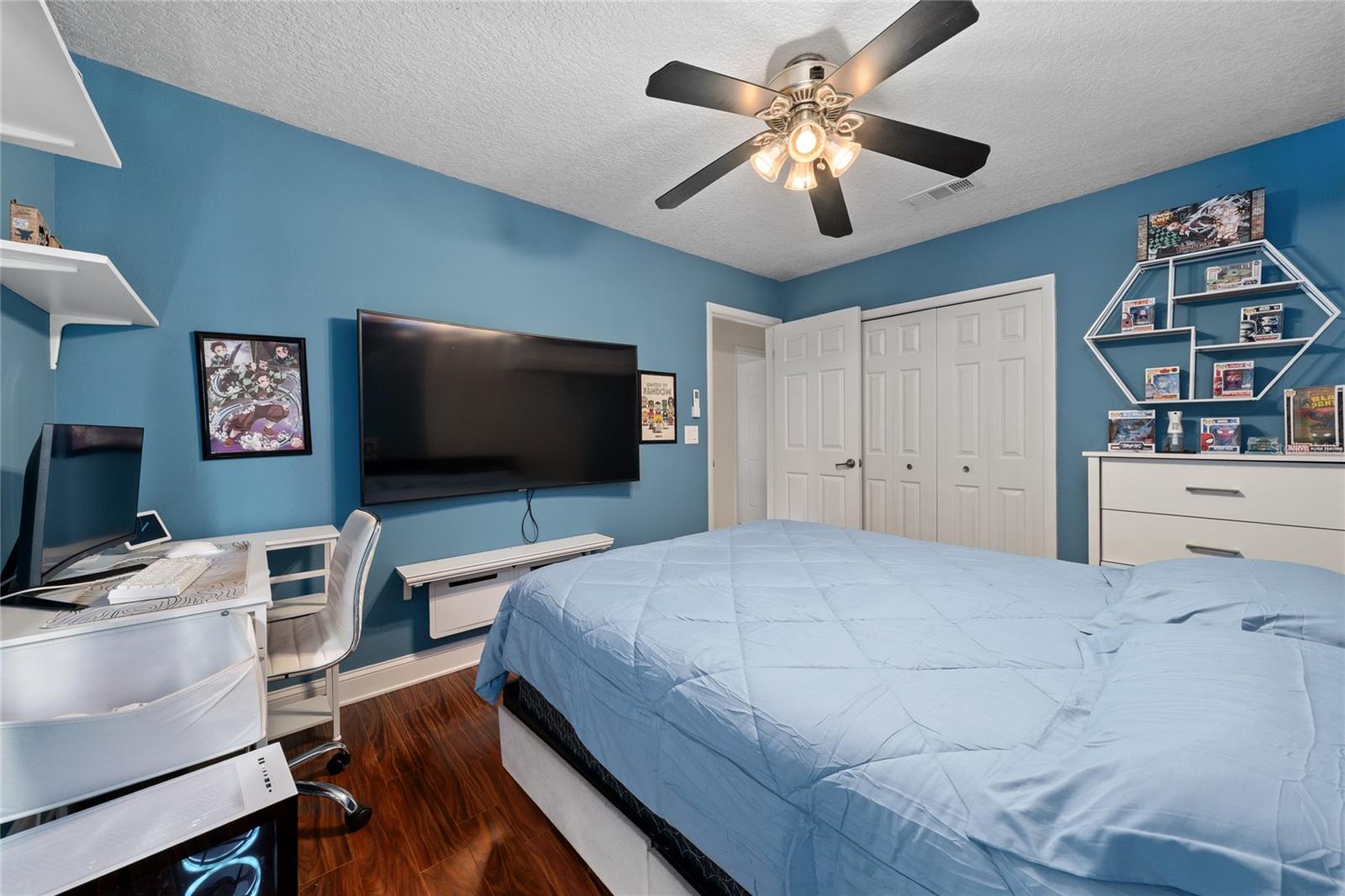 SURREY RIDGE - Residential