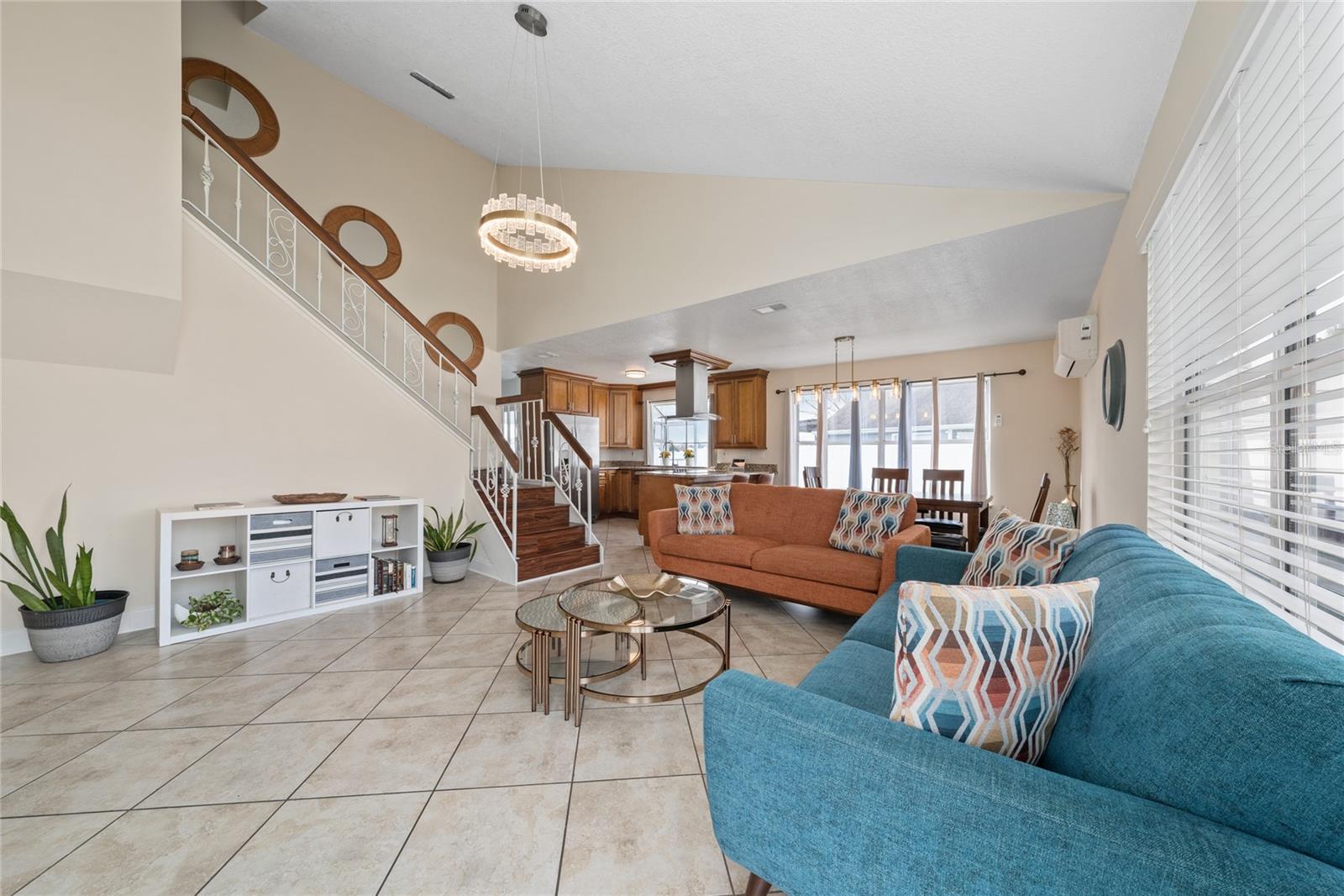 SURREY RIDGE - Residential