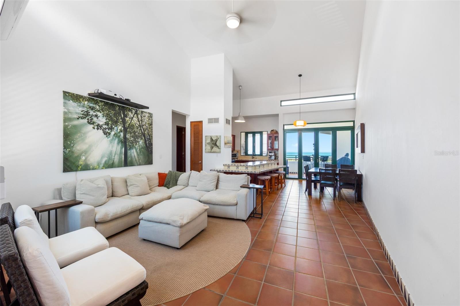 VISTAS DEL CACIQUE CLUSTER 7 - Residential Lease