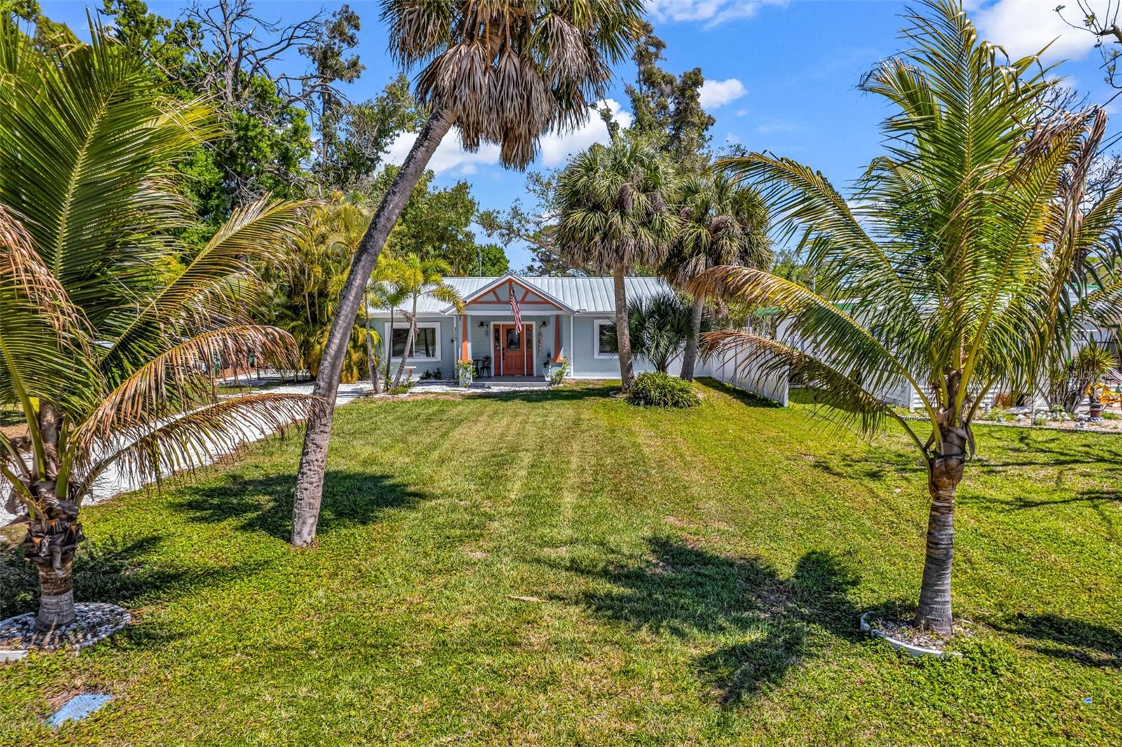 ENGLEWOOD PARK - Residential