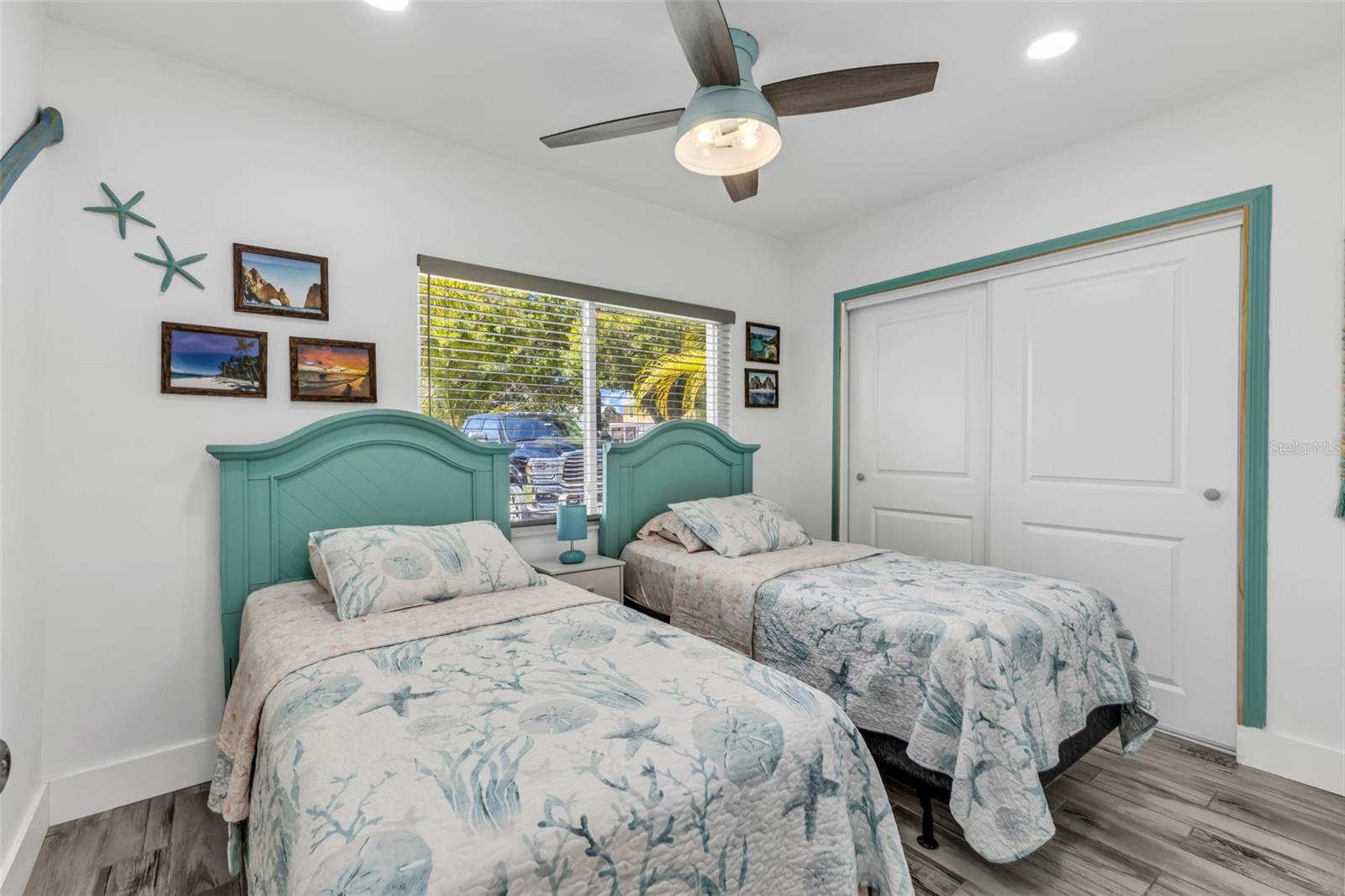 ENGLEWOOD PARK - Residential