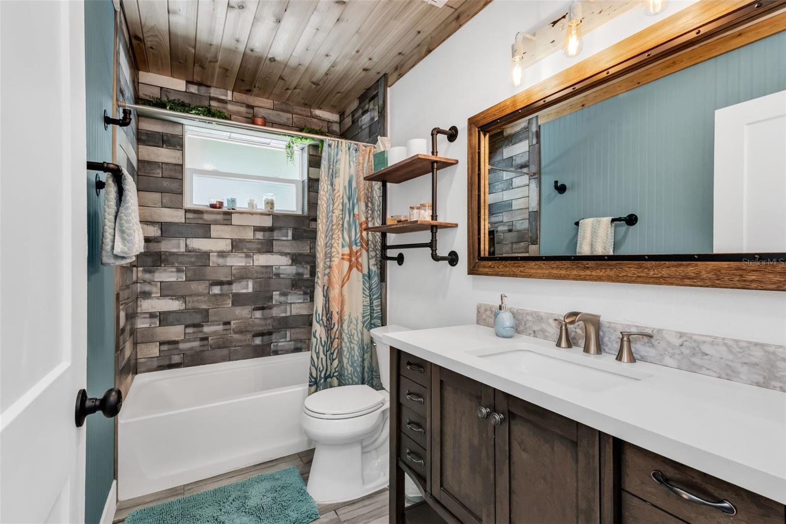 ENGLEWOOD PARK - Residential