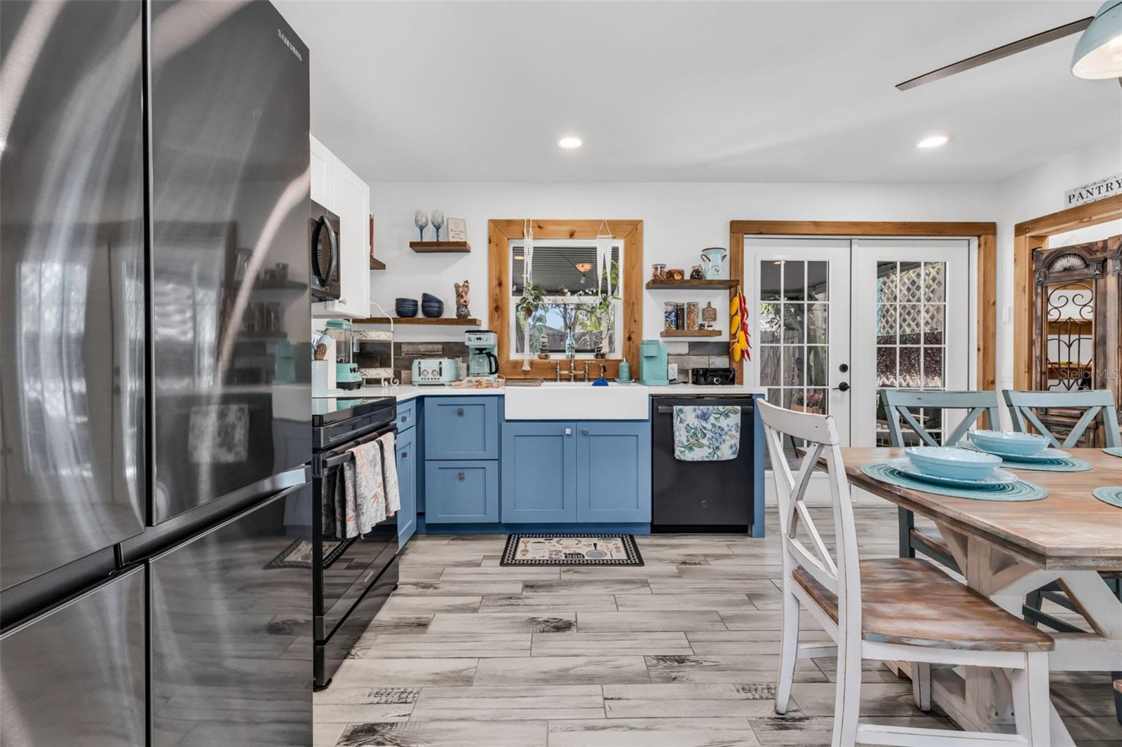 ENGLEWOOD PARK - Residential