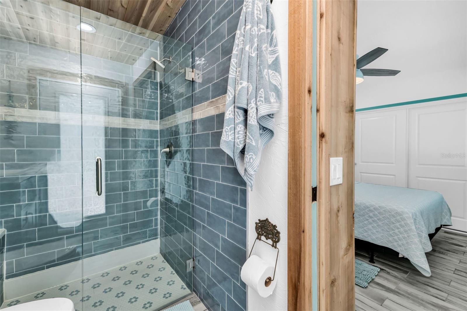 ENGLEWOOD PARK - Residential