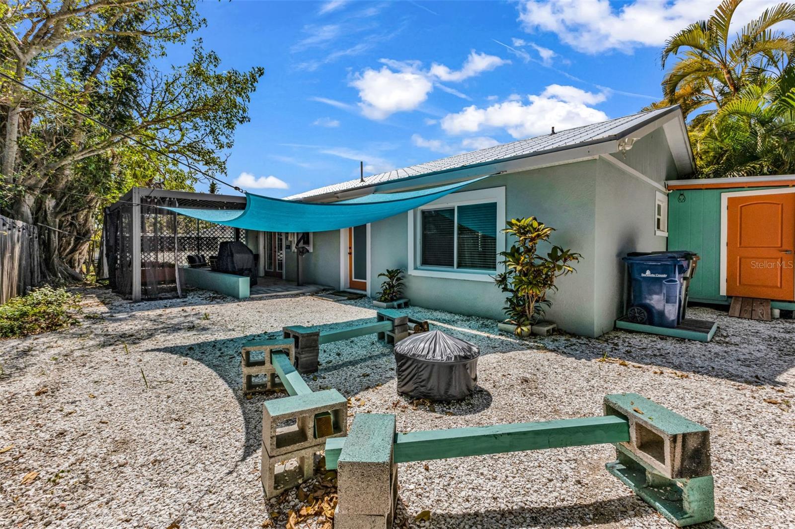 ENGLEWOOD PARK - Residential