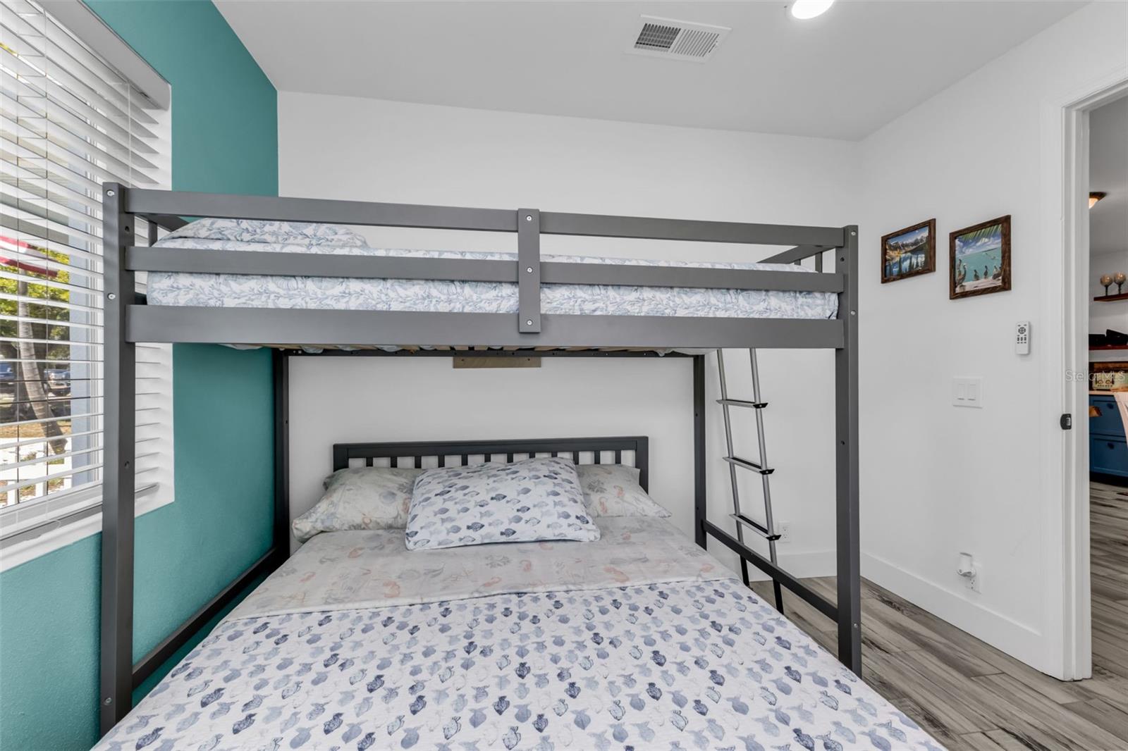 ENGLEWOOD PARK - Residential