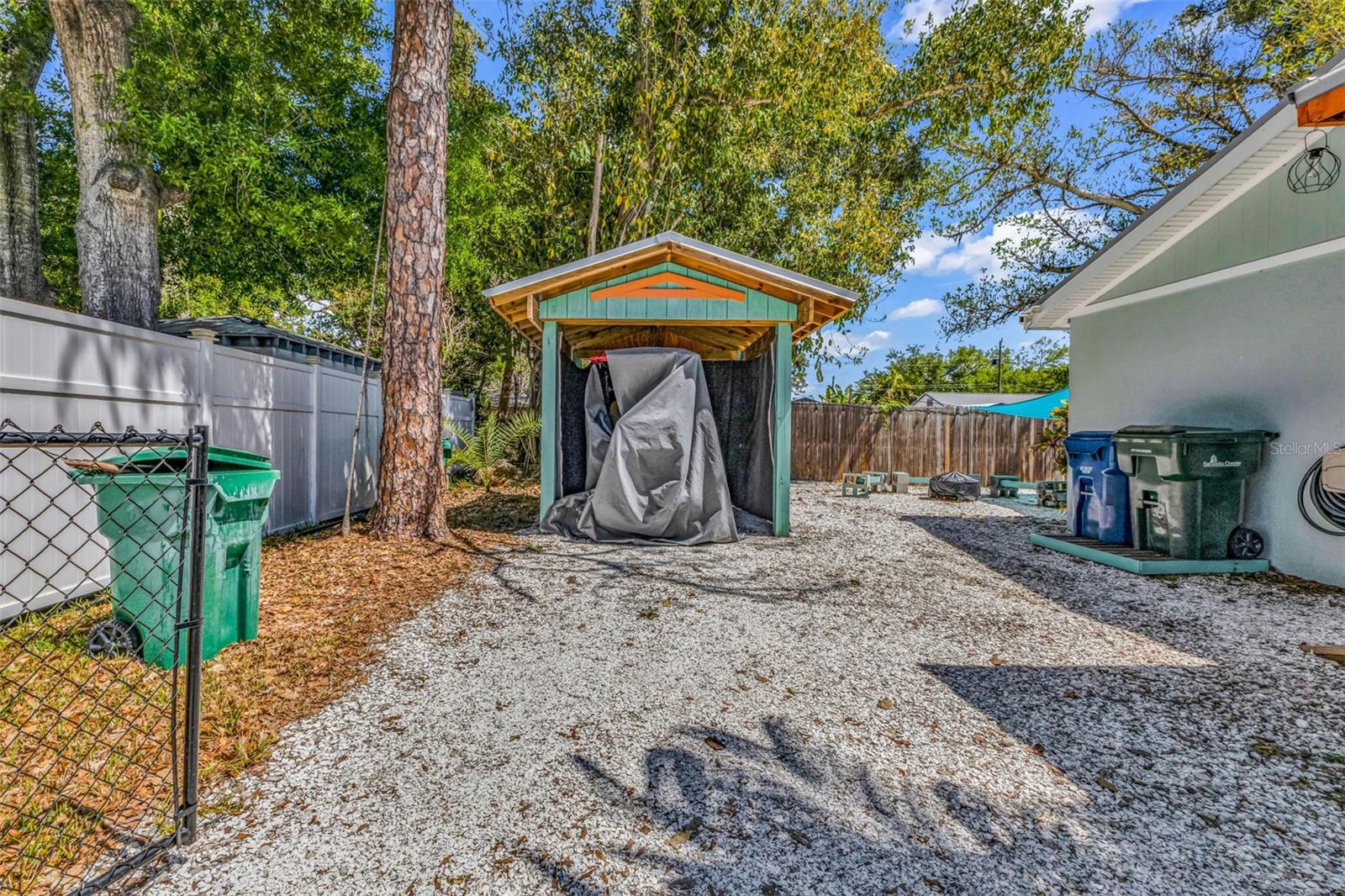 ENGLEWOOD PARK - Residential