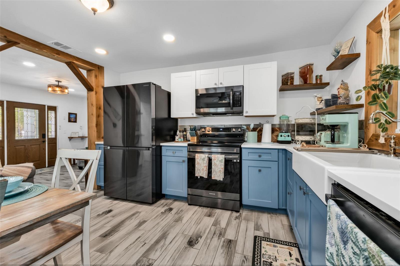 ENGLEWOOD PARK - Residential