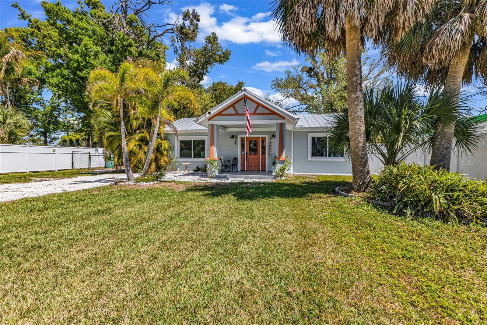 ENGLEWOOD PARK - Residential