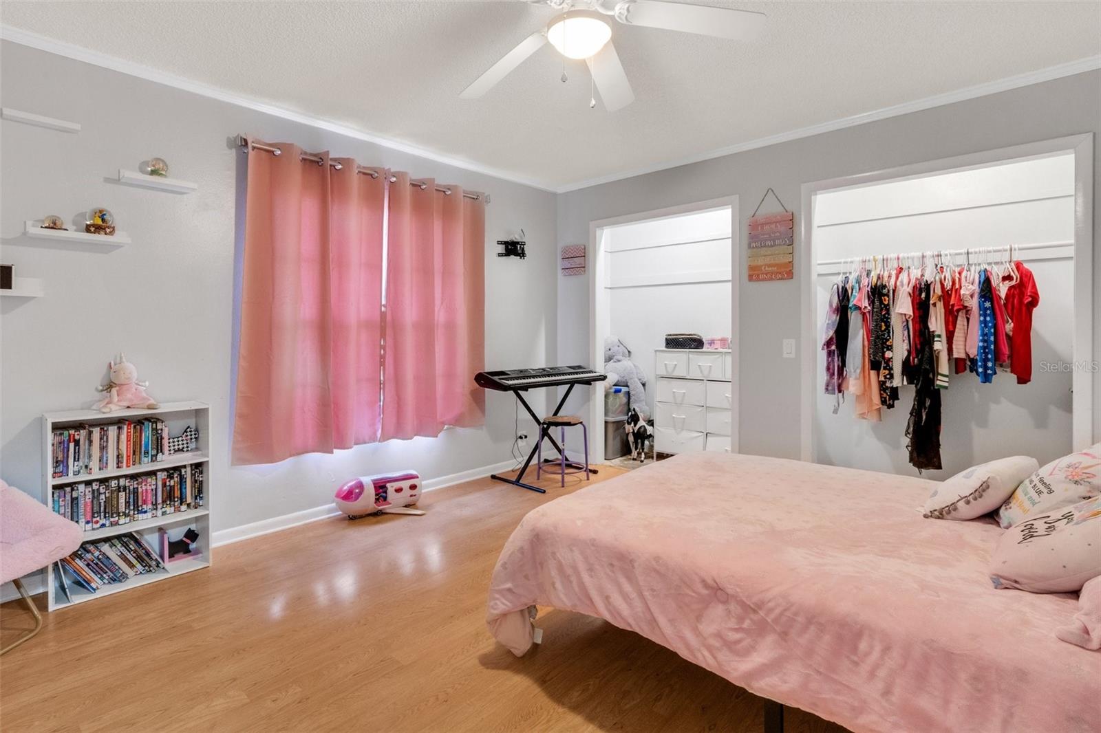 ELOISE WOODS EAST LAKE MARIAM UNIT - Residential