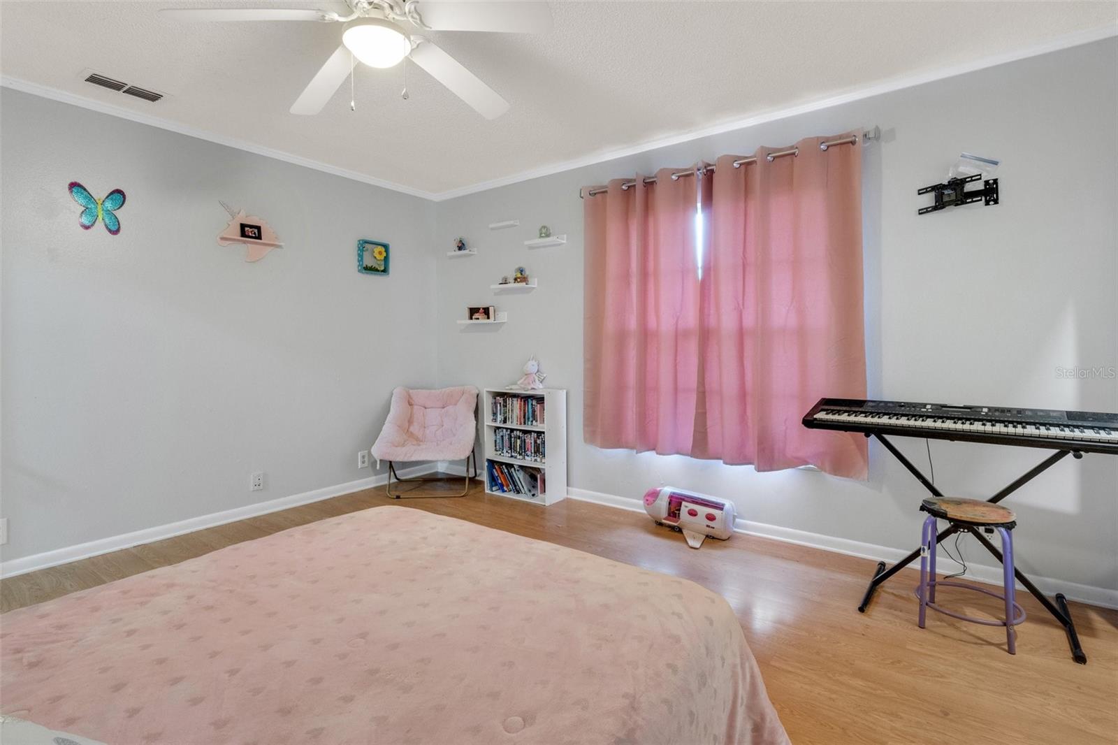 ELOISE WOODS EAST LAKE MARIAM UNIT - Residential