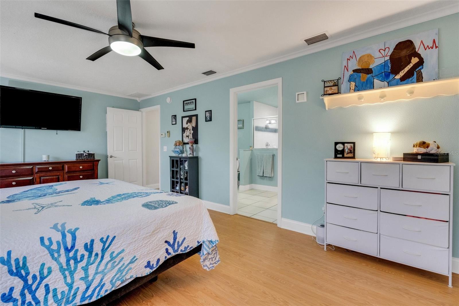 ELOISE WOODS EAST LAKE MARIAM UNIT - Residential