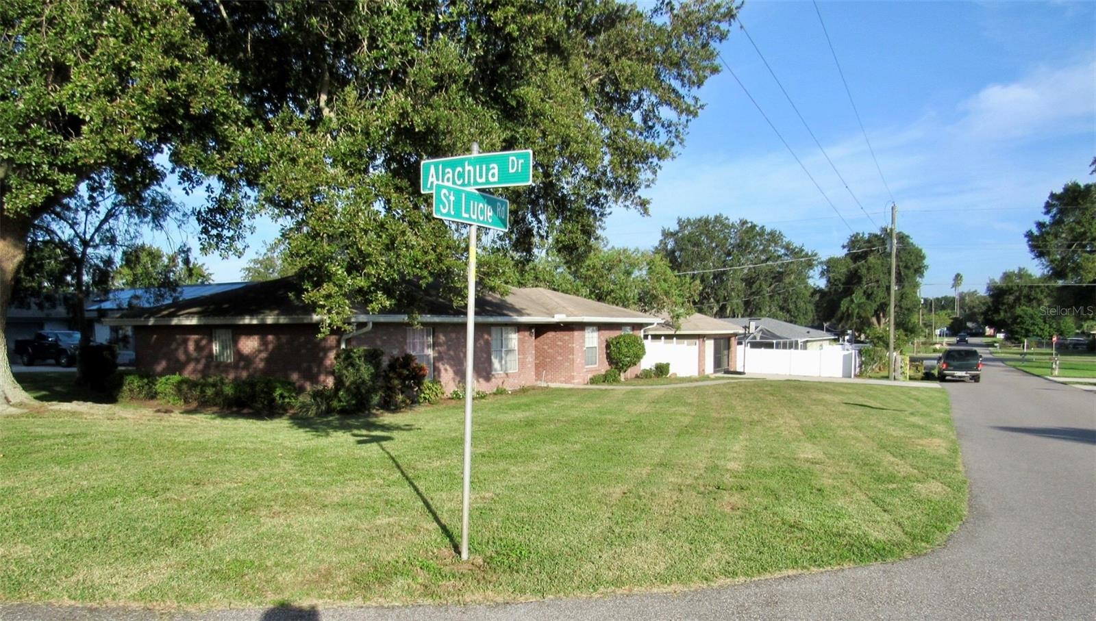 ELOISE WOODS EAST LAKE MARIAM UNIT - Residential