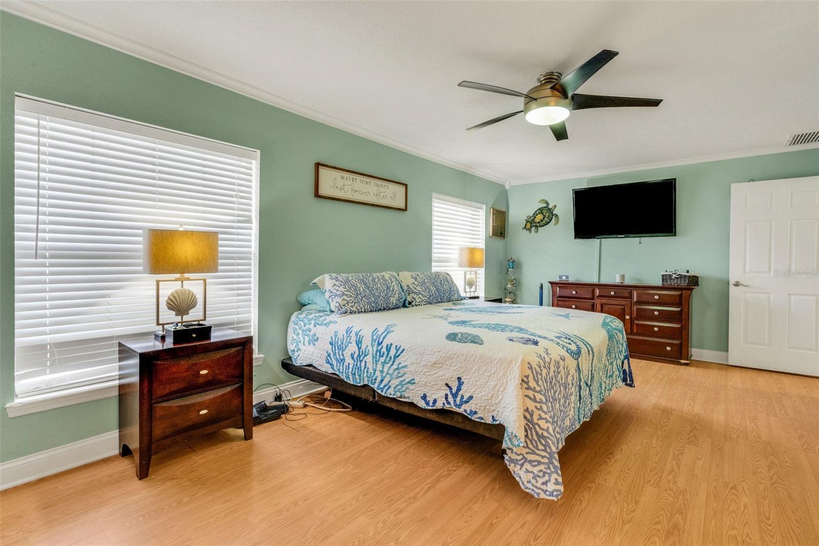 ELOISE WOODS EAST LAKE MARIAM UNIT - Residential