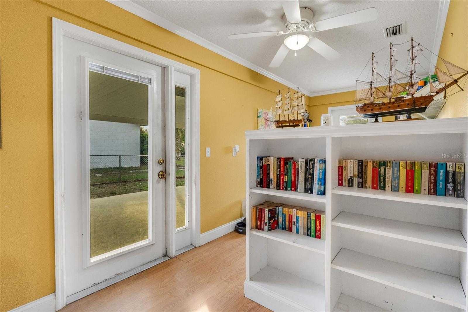 ELOISE WOODS EAST LAKE MARIAM UNIT - Residential