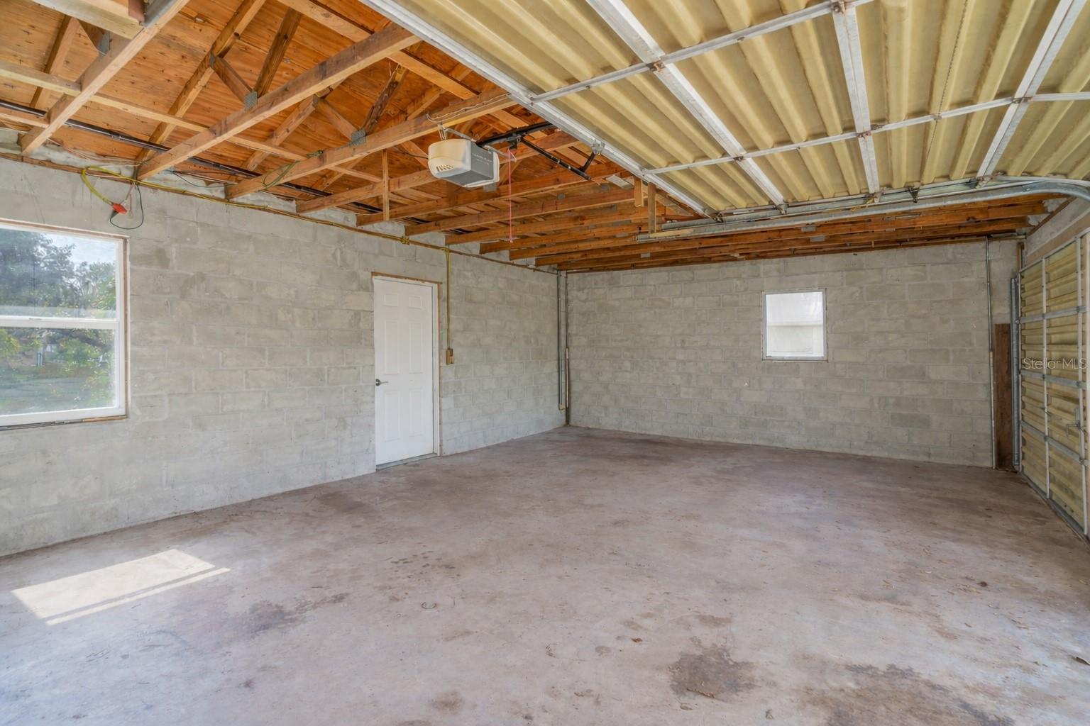 MARINELAND - Residential