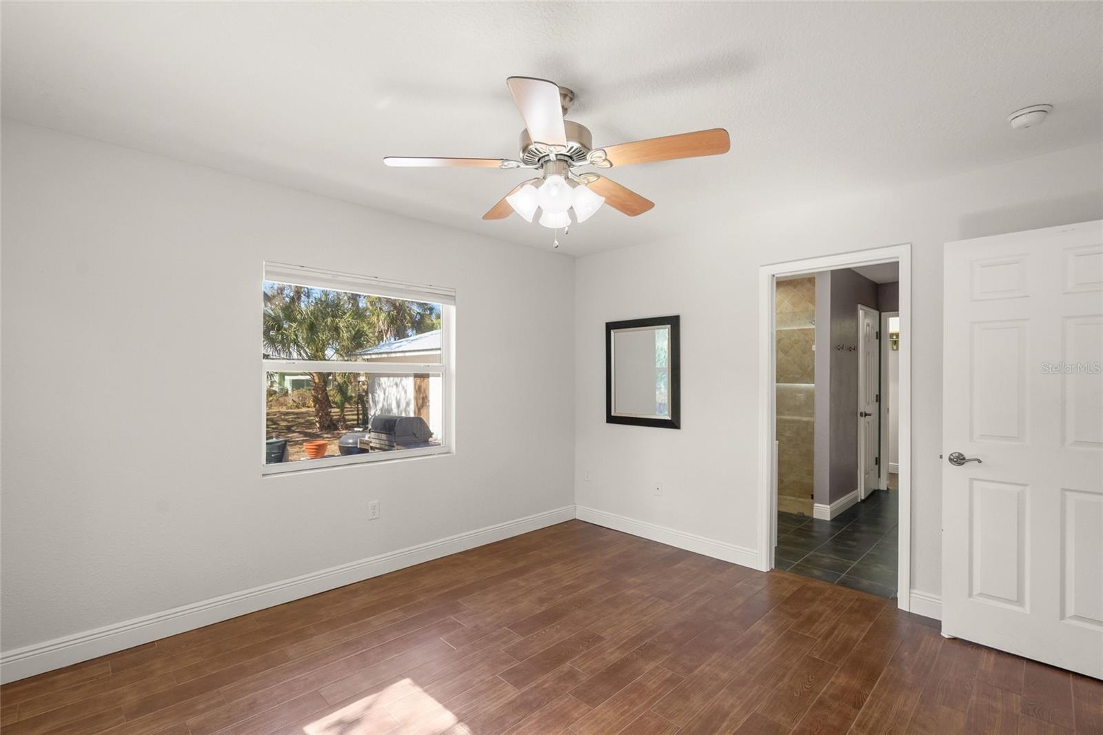 MARINELAND - Residential