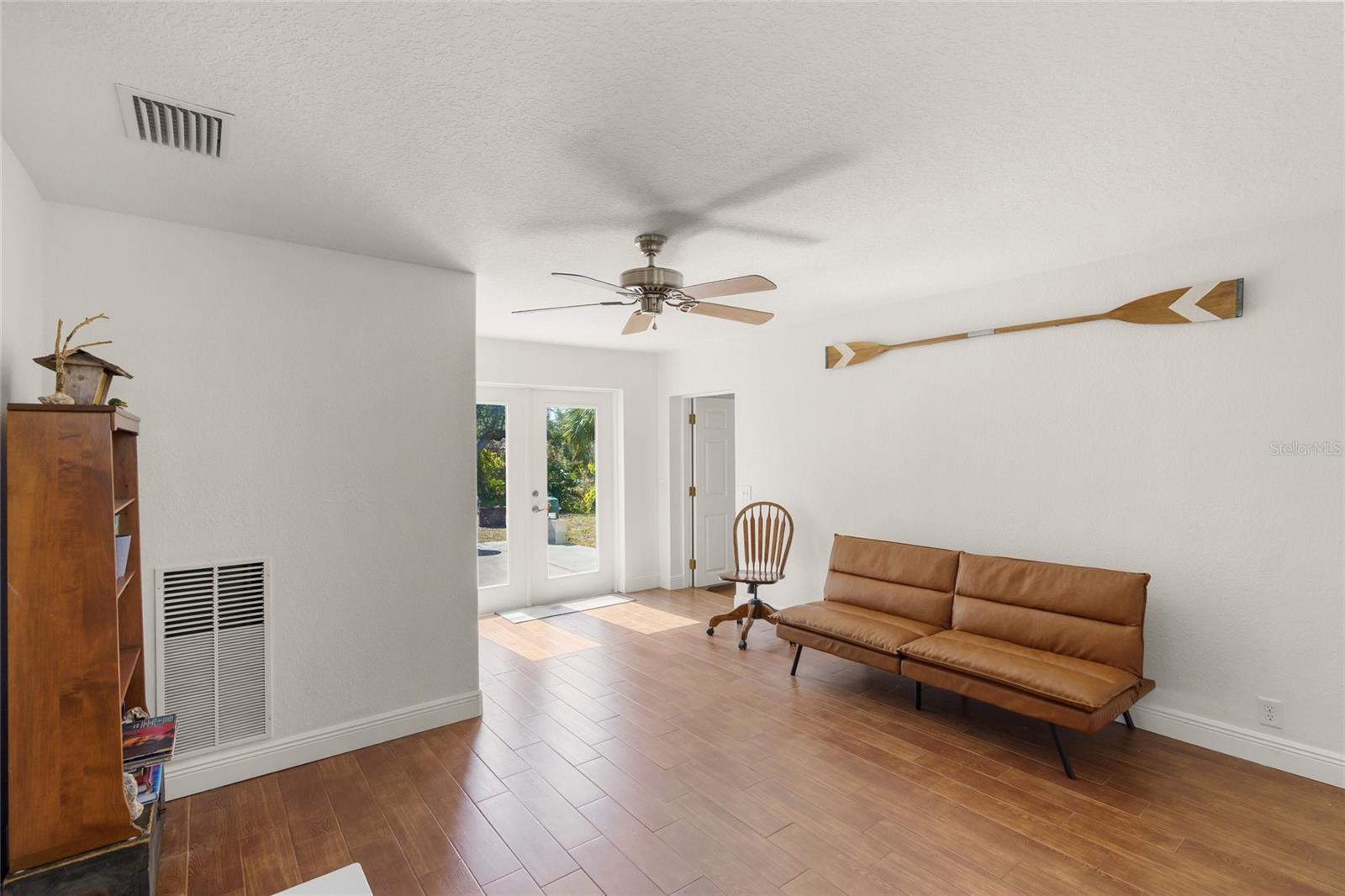 MARINELAND - Residential