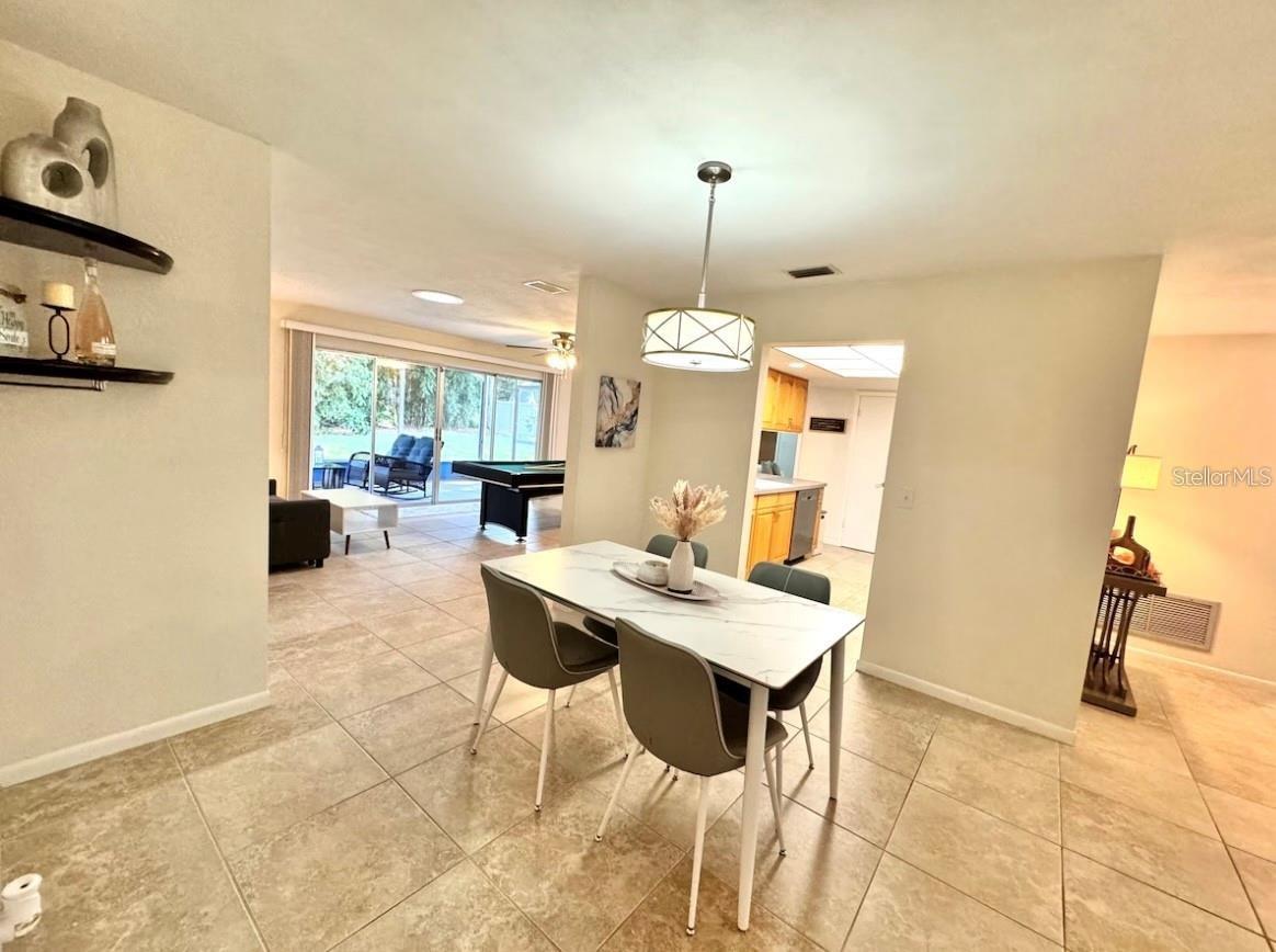 OAKBROOK WOODS 1ST ADD - Residential Lease