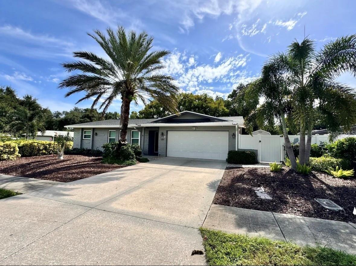 OAKBROOK WOODS 1ST ADD - Residential Lease