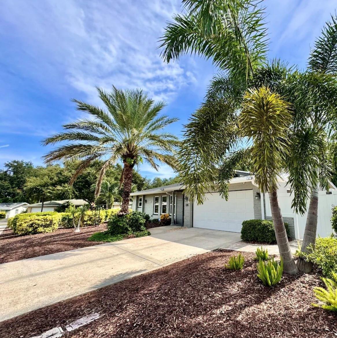 OAKBROOK WOODS 1ST ADD - Residential Lease