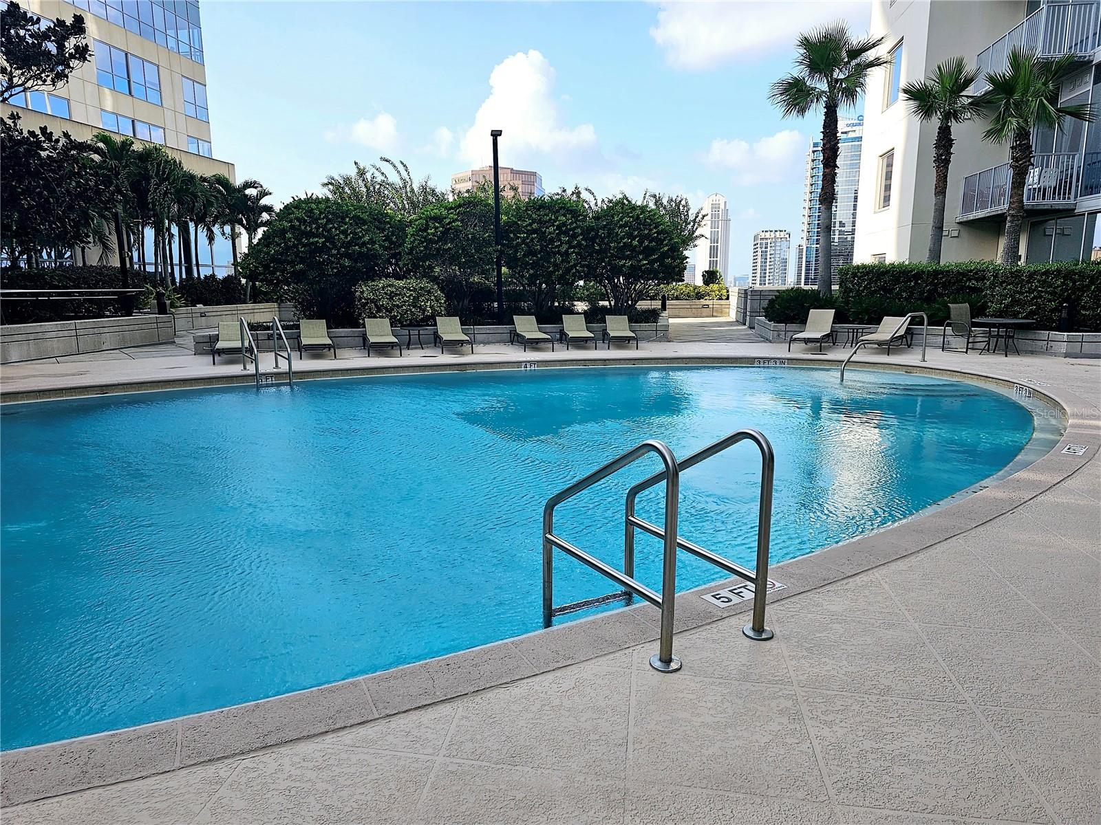 SOLAIRE/PLAZA CONDO - Residential