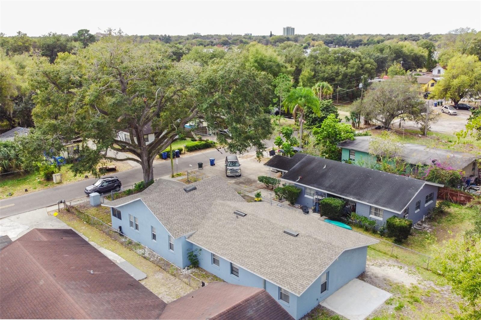 LAKE MAUDE ADD - Residential Lease