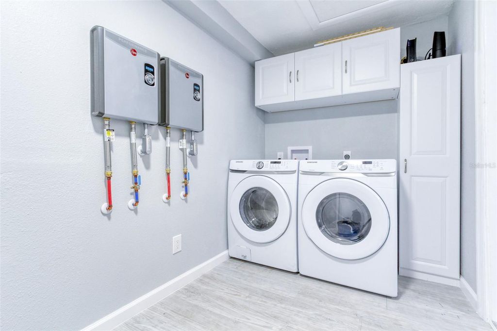 Photo of 685 Sears Avenue NE #2, Winter Haven, FL 33881 (MLS # R4910444)