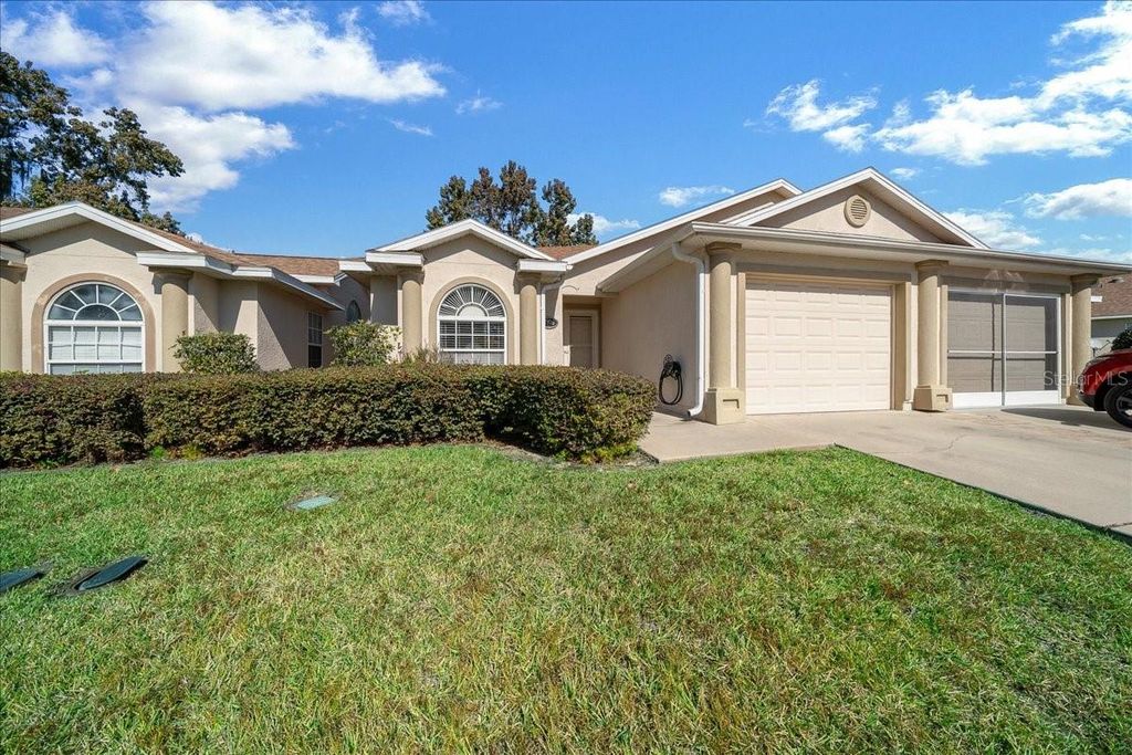 Photo of 2306 SE 19th Circle, Ocala, FL 34471 (MLS # OM713827)