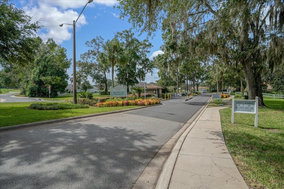 WOODLAND VILLAGES MAPES TOWNHOUSES - Residential