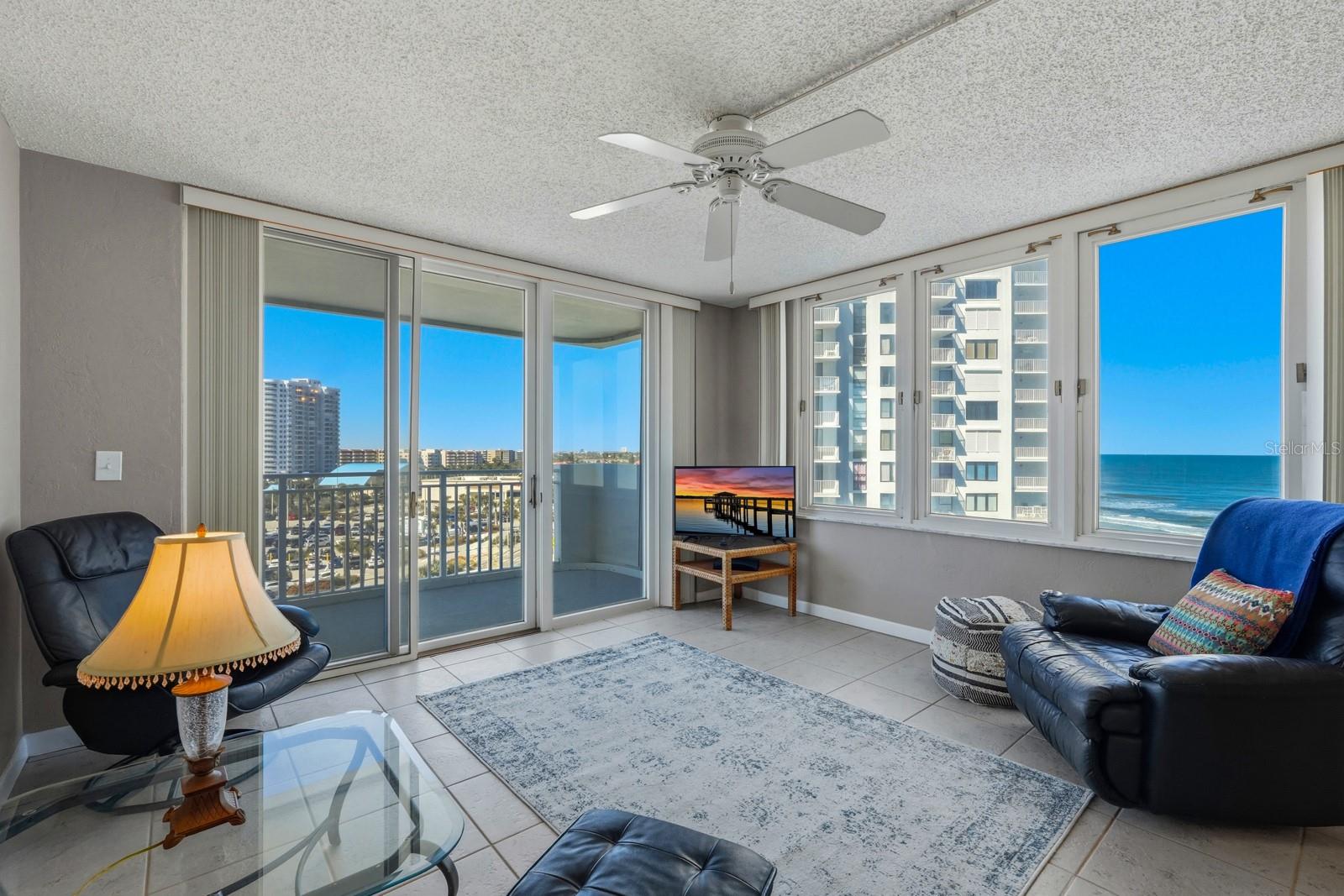 OCEANS TWO - Residential